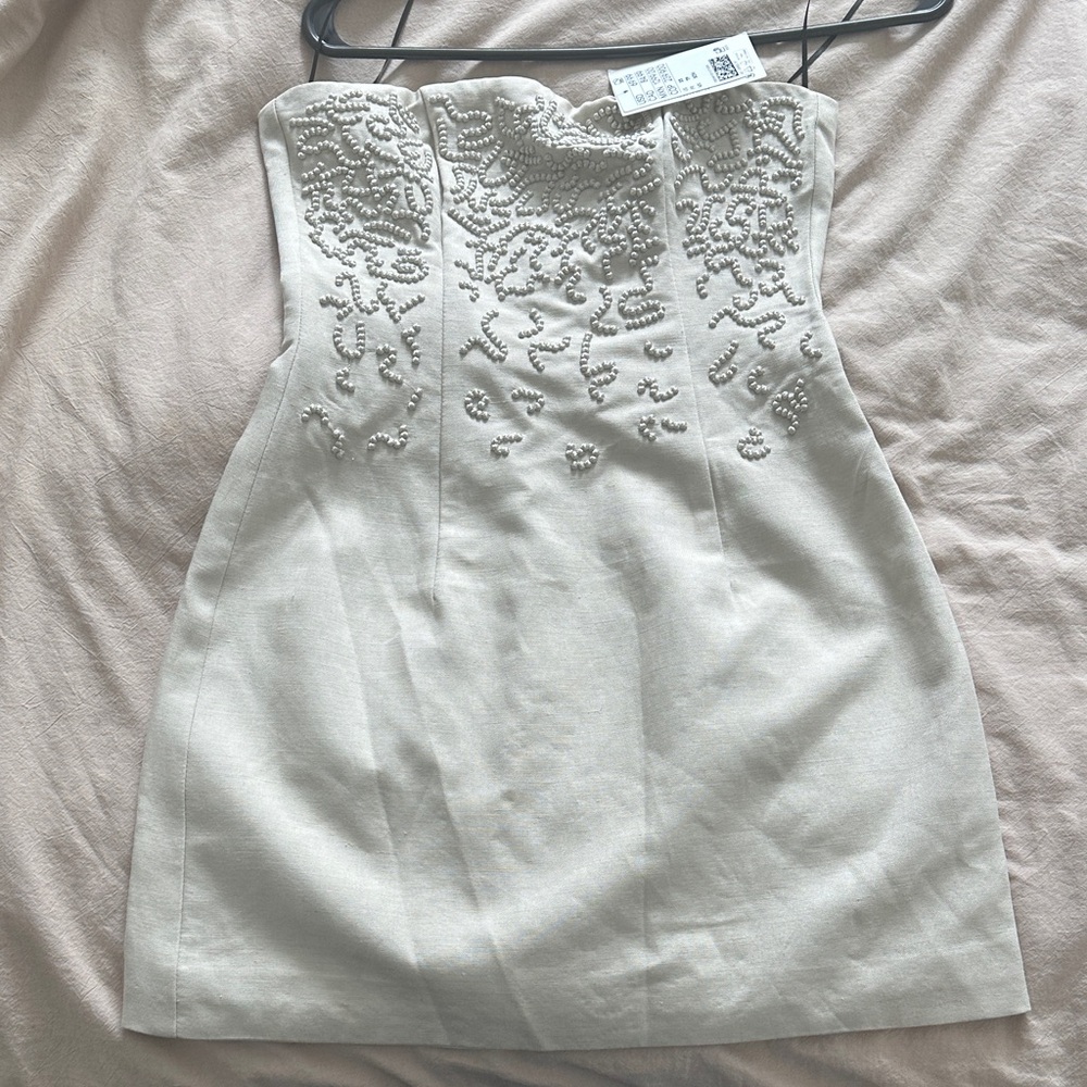 Elegant Cream Strapless Dress